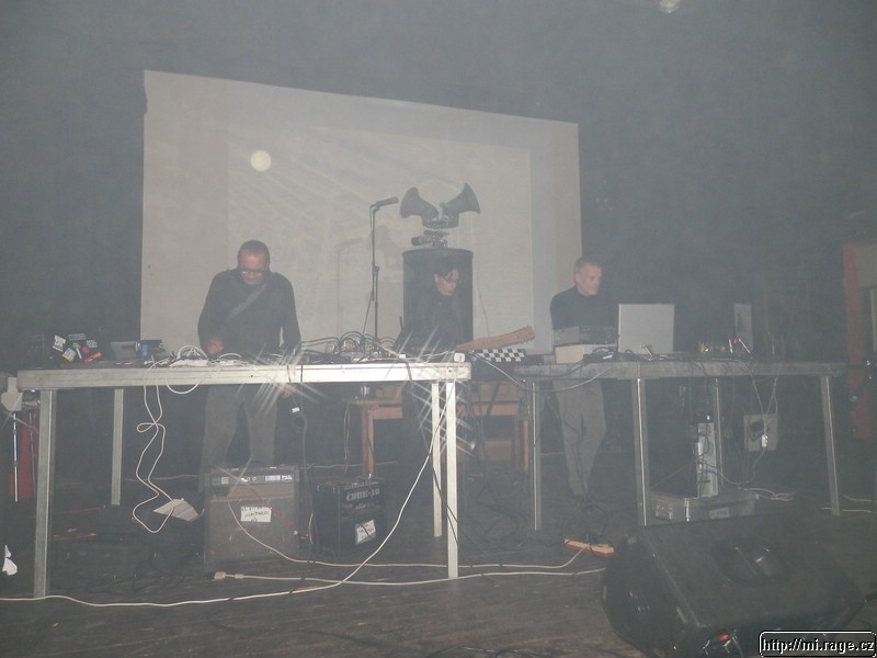PA050400.JPG