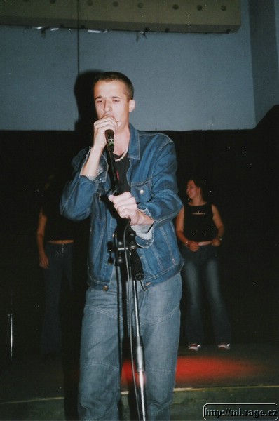 EP2003_16.jpg