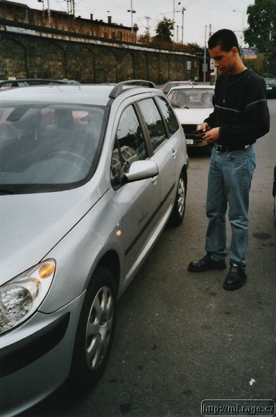 EP2003_23.jpg